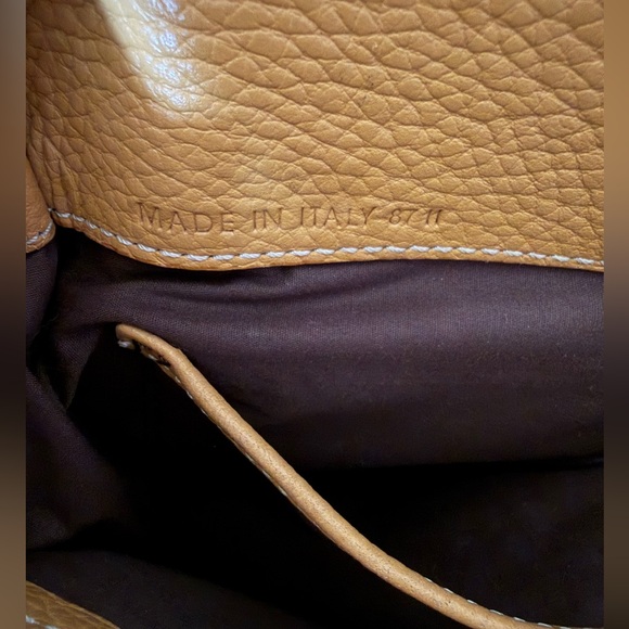 EUC Tod's Beige Pebbled Leather Medium Mocassino Tote - Picture 10 of 15